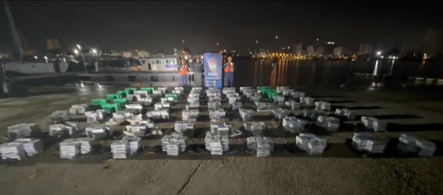 Armada incautó dos toneladas de cocaína en aguas del Caribe