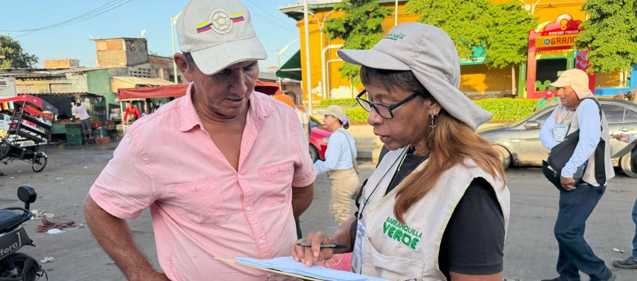 Barranquilleros participaron en encuesta para mejorar las prácticas ambientales en el centro y mercados