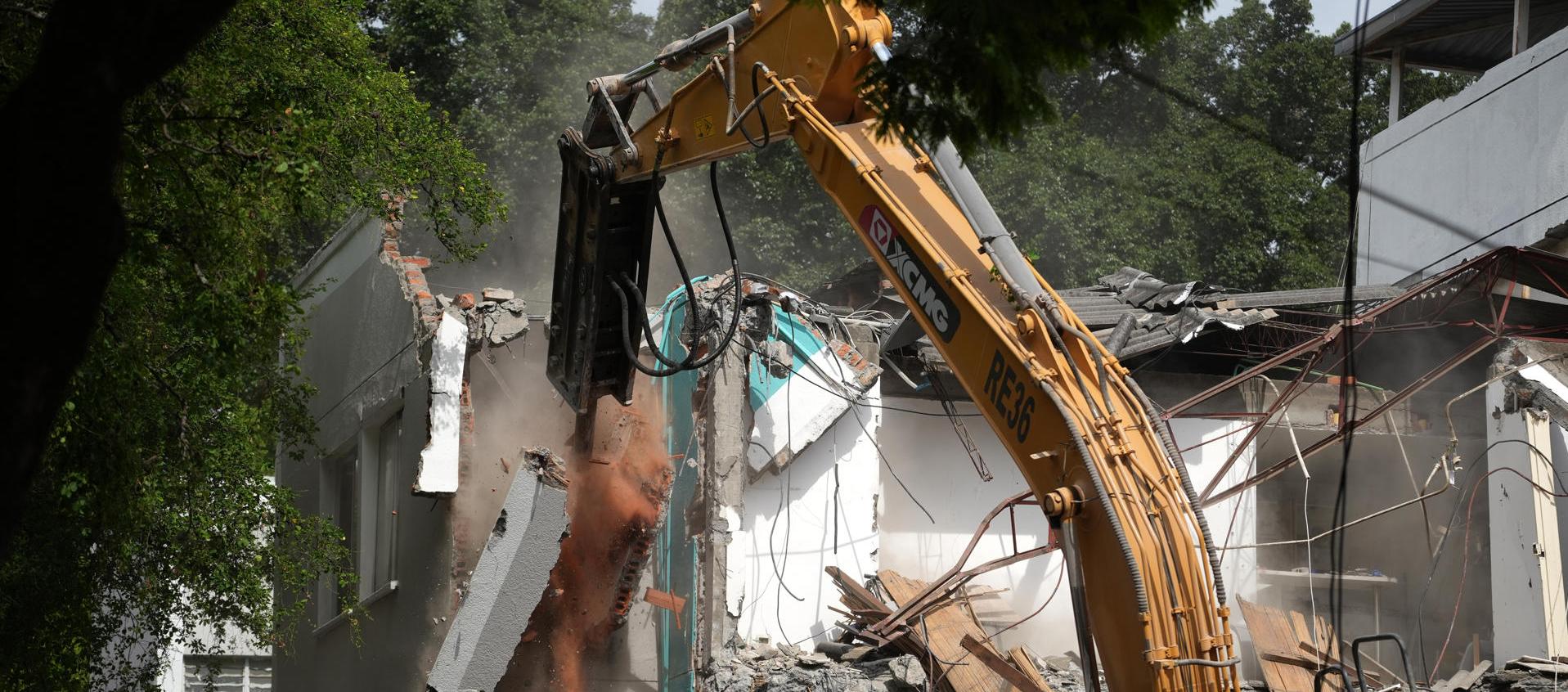 Cali comenzó el proceso de demolición de 36 edificios afectados por el terremoto