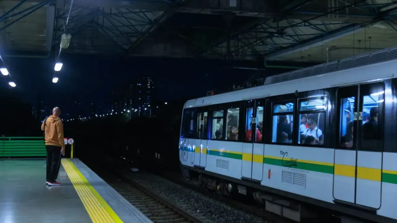 La música toma el control: El Metro de Medellín extiende su operación por el EDC y el Festival Altavoz