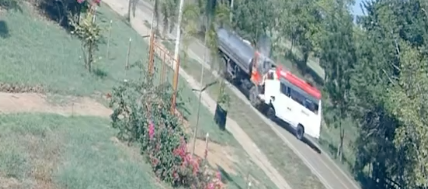 Camión cisterna chocó con buseta en carretera de Sucre: 11 heridos