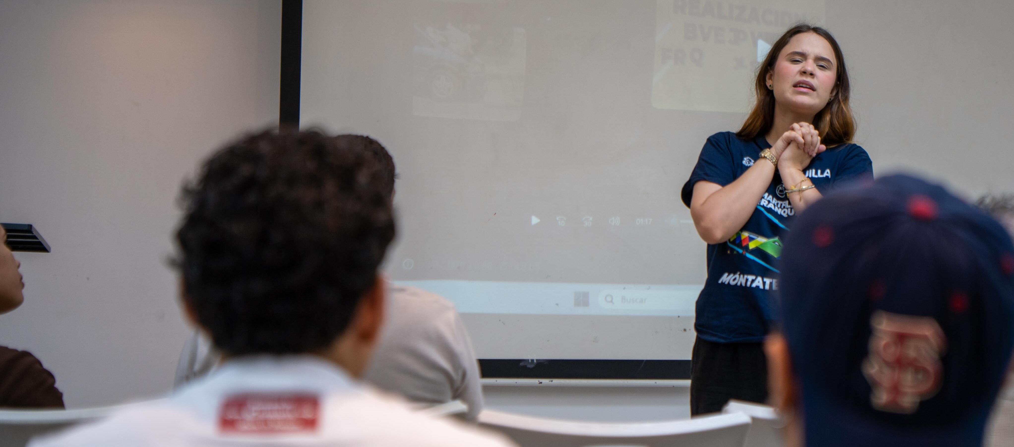 El cine de bolsillo se toma el Caribe: Barranquilla abre sus aulas para filmar con celular