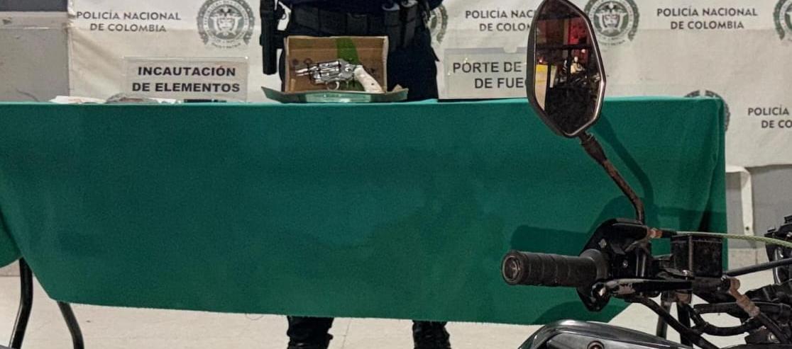 Fuego cruzado en 7 de Abril: caen dos presuntos sicarios tras enfrentarse a tiros con la Policía