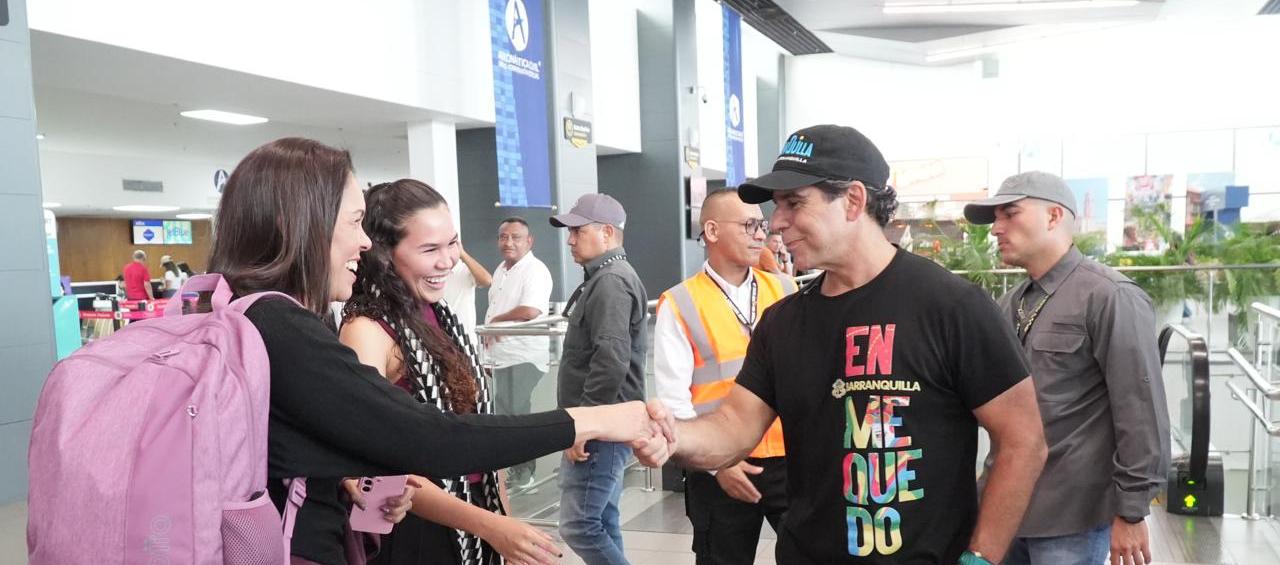 El aeropuerto Ernesto Cortissoz rompe su aislamiento: Transmetro estrena ruta directa hacia la terminal aérea