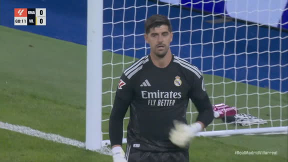 El muro de acero: Thibaut Courtois se erige como el salvador del Real Madrid ante el Villarreal