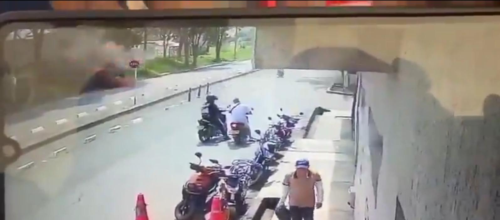 Dos policías heridos tras activación de carga explosiva en Popayán