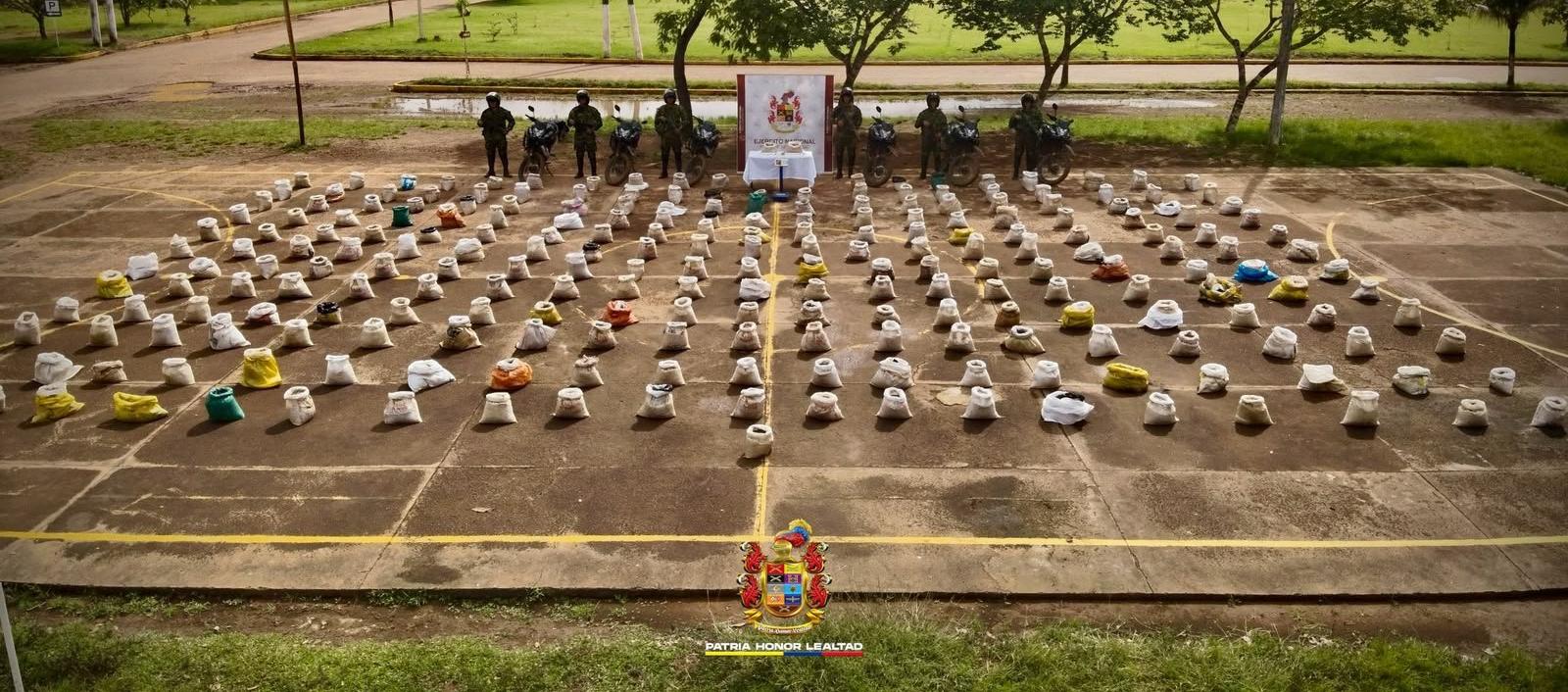 Golpe al 'oro azul': El Ejército asfixia las finanzas del ELN con histórica incautación de coltán