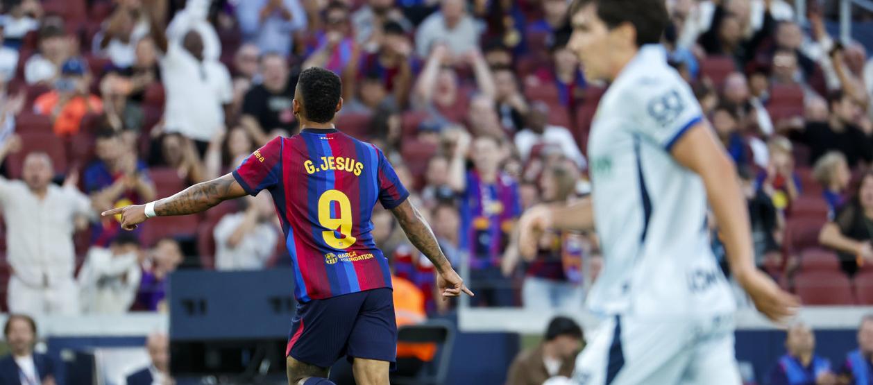 El Barcelona de Flick consolida su hegemonía con una sinfonía de contundencia ante el Getafe