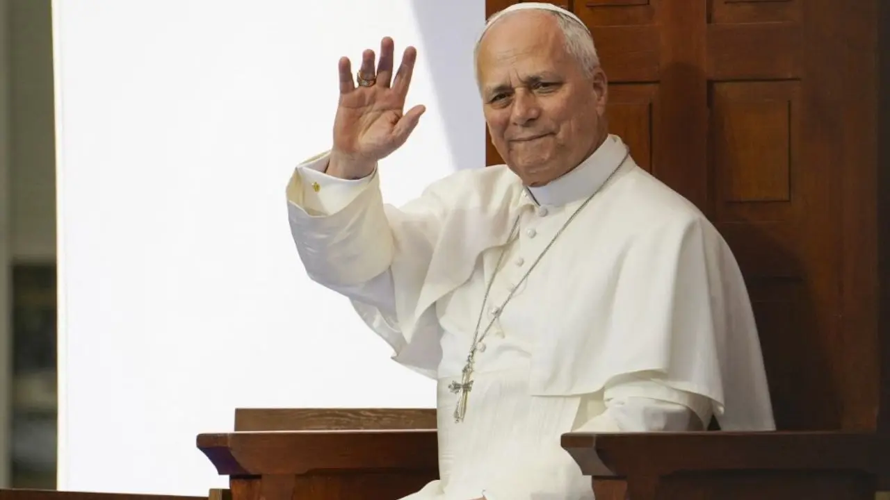 Retorno al Palacio Apostólico: el papa León XIV recibe el alta médica tras ser operado de cáncer de pulmón
