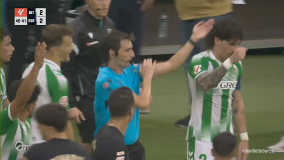 La tecnología dicta sentencia: el VAR despoja al Betis de una genialidad de Lo Celso