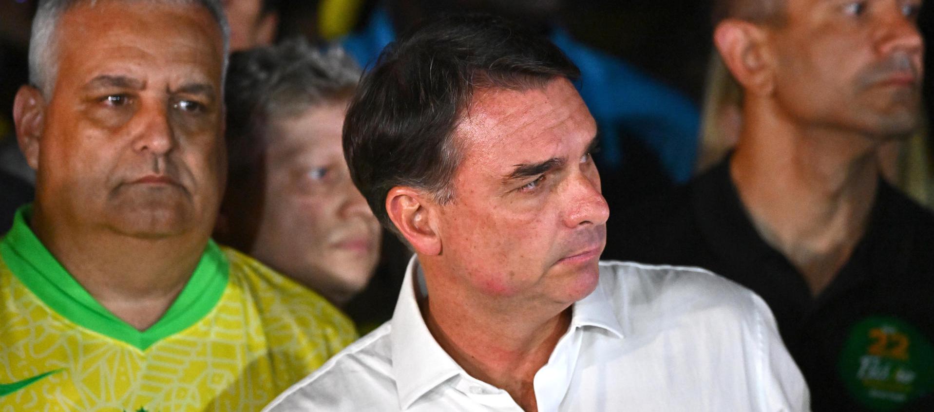 El exilio de la estirpe: Flávio Bolsonaro desafía a la justicia brasileña desde el refugio estadounidense