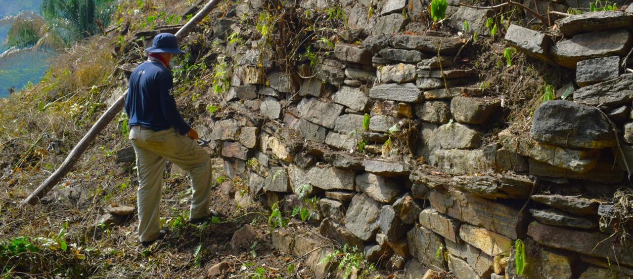 El hallazgo que reescribe la historia: 27 plazas monumentales emergen del olvido en la Sierra Nevada