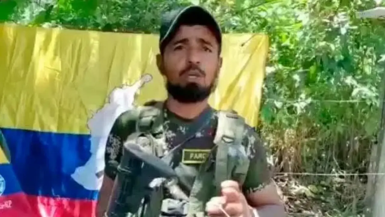 Extraditan a alias el Mocho Olmedo, señalado cabecilla de las disidencias de las Farc