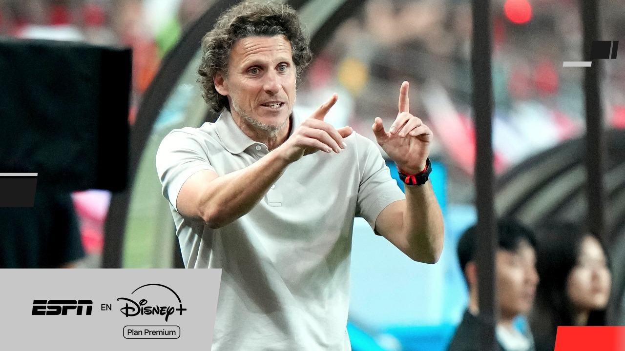 El crepúsculo del 'Pistolero': Diego Forlán y la disección de una Celeste sin Luis Suárez