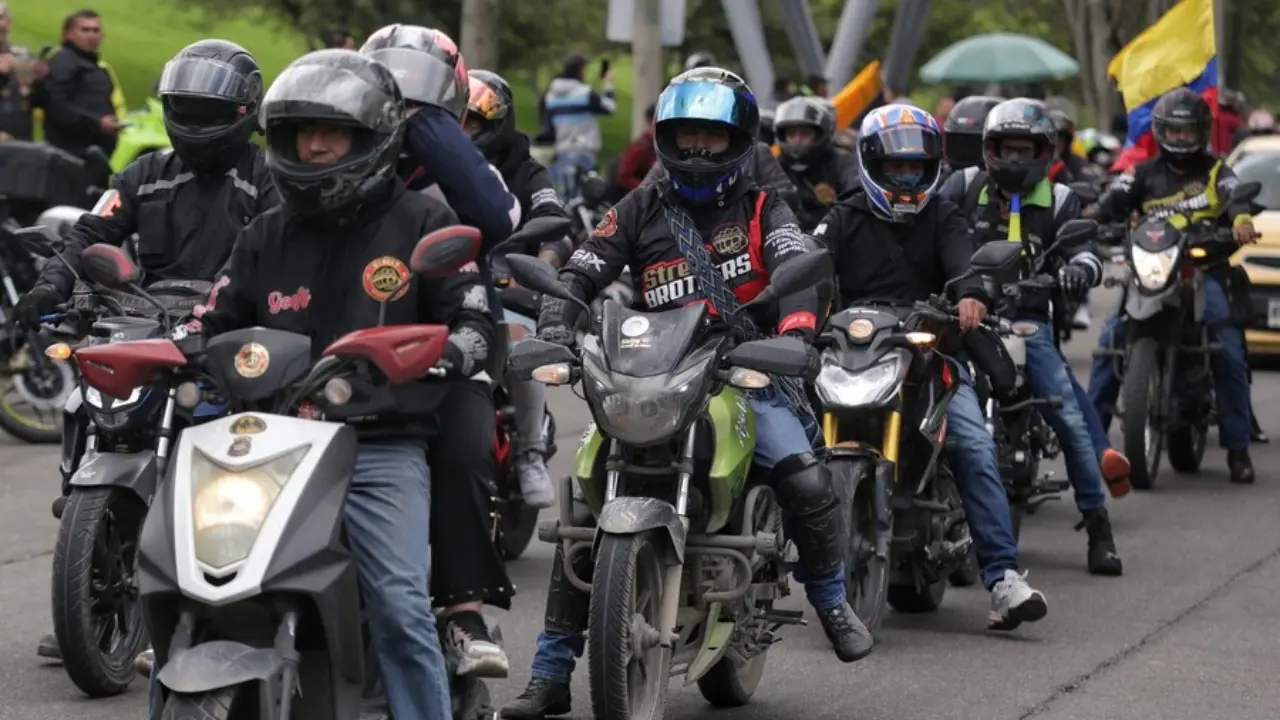 Bogotá bajo vigilancia: el cerco a las motocicletas para blindar la noche de Halloween