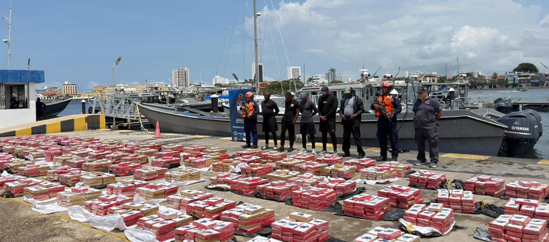 Golpe al narcotráfico: incautan 3,5 toneladas de cocaína en aguas del Caribe colombiano