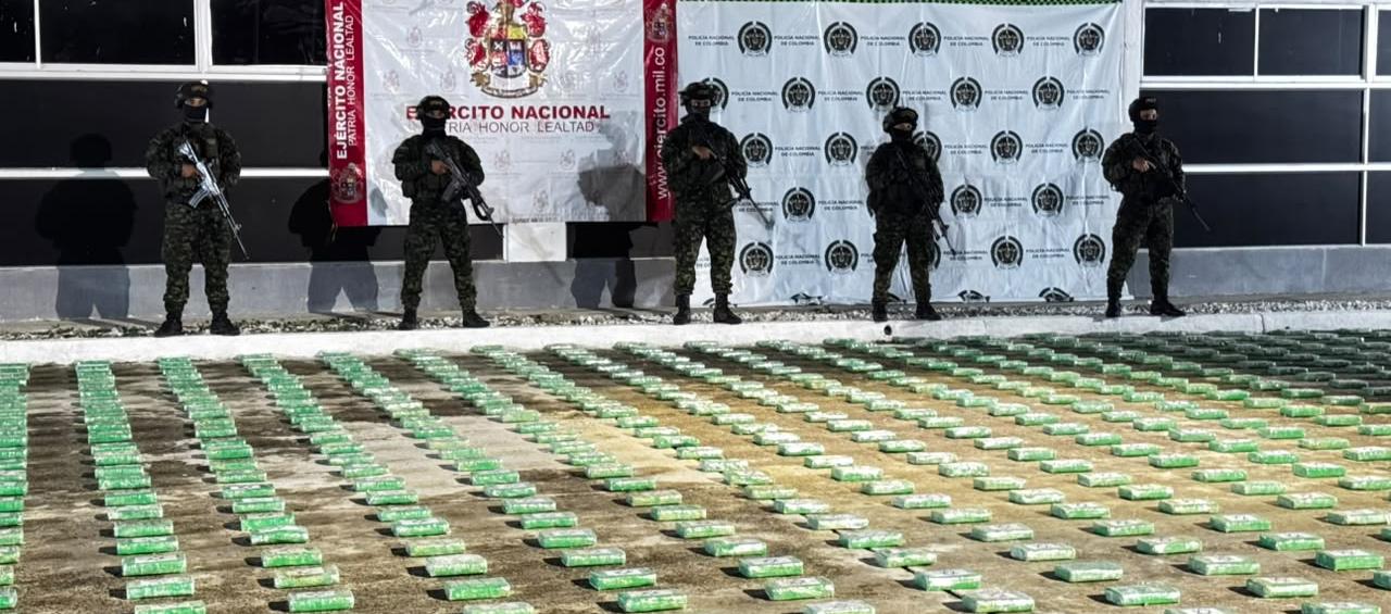 Golpe de mano en la Sierra Nevada: incautan más de una tonelada de cocaína en el macizo sagrado