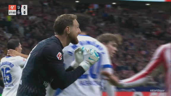 El muro de esloveno: Jan Oblak sostiene el aliento del Atlético en Riazor