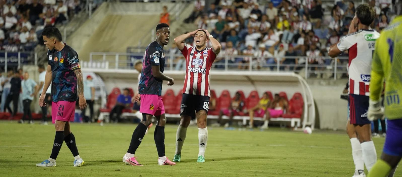 El ocaso de una ilusión: Junior se desdibuja en el Romelio y roza la eliminación