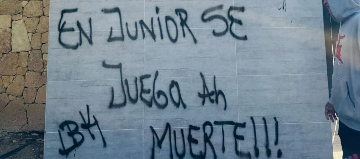 Junior rechaza actos vandálicos contra sede deportiva y vehículos de jugadores