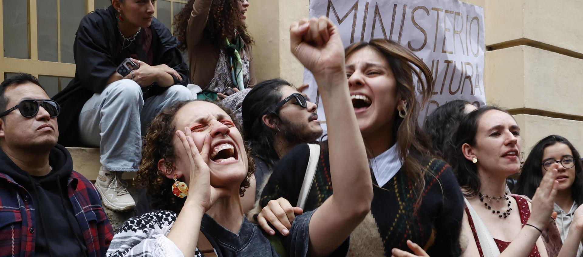 El vacío de garantías: la sombra que el nuevo decreto de protesta proyecta sobre la prensa