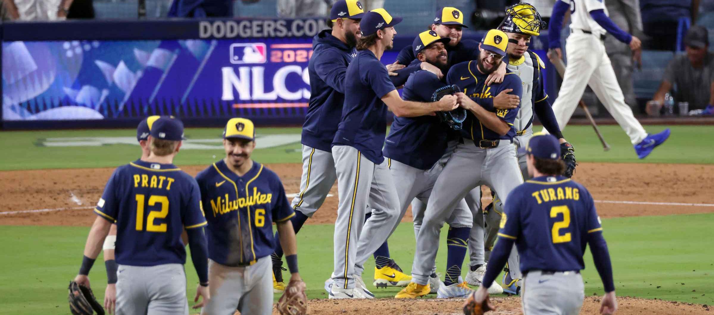 El fin de la sequía en Milwaukee: Los Cerveceros conquistan el Dodger Stadium y regresan al Clásico de Otoño