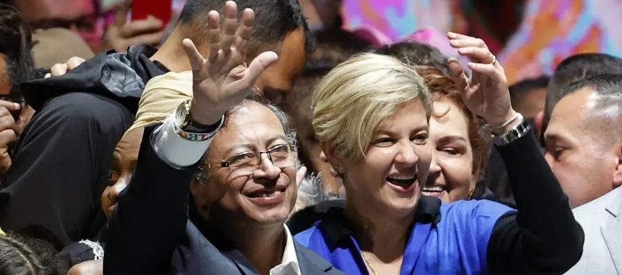 El ocaso de la diplomacia paralela: las graves acusaciones que cercan a Verónica Alcocer