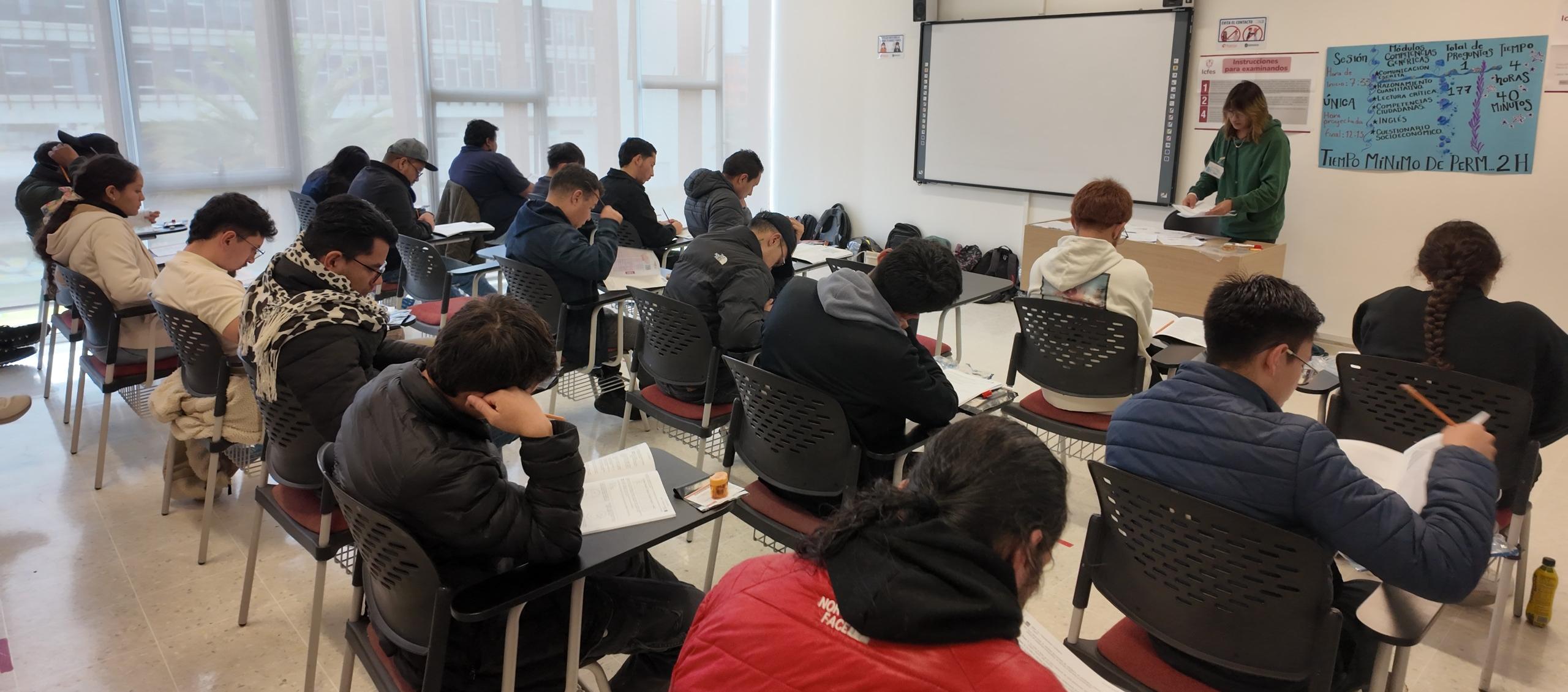 Más de 180 mil estudiantes presentarán este domingo pruebas Saber Pro y Saber TyT