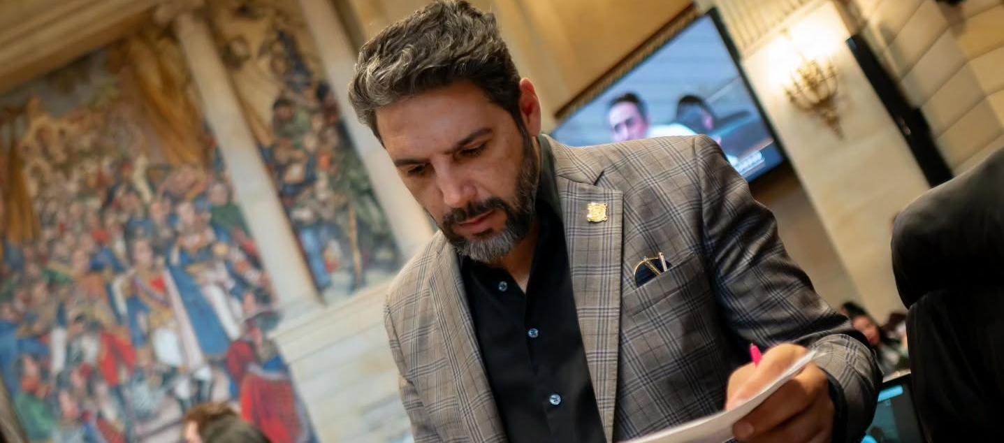 La fractura en el Pacto: Agrio cruce de acusaciones entre Agmeth Escaf y Eva Ferrer
