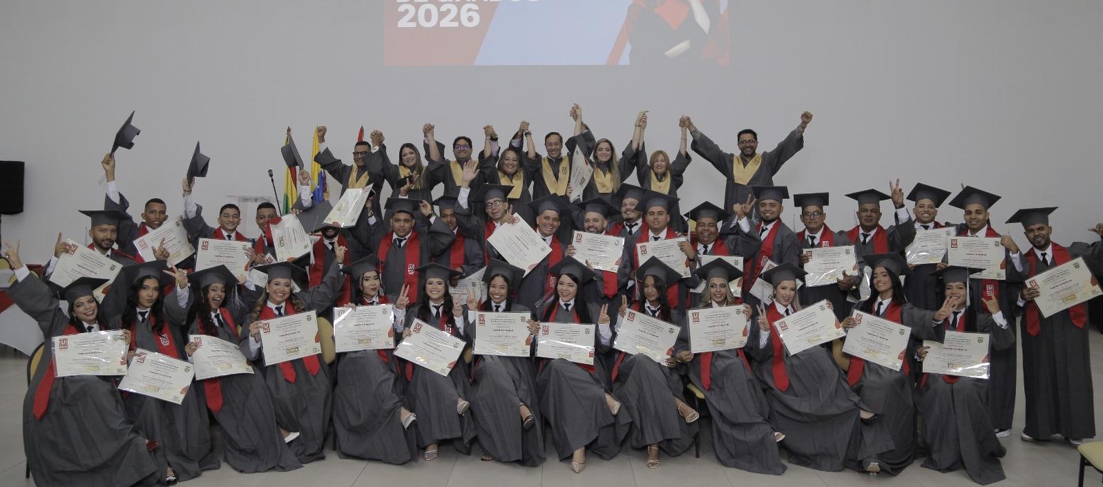 Orgullo U PCA: 498 nuevos profesionales le cumplen al país en una emotiva jornada de grados