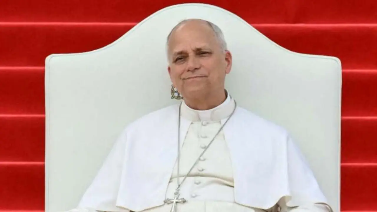 El aliento del Vaticano en suspenso: León XIV se somete a una cirugía pulmonar de urgencia en Roma