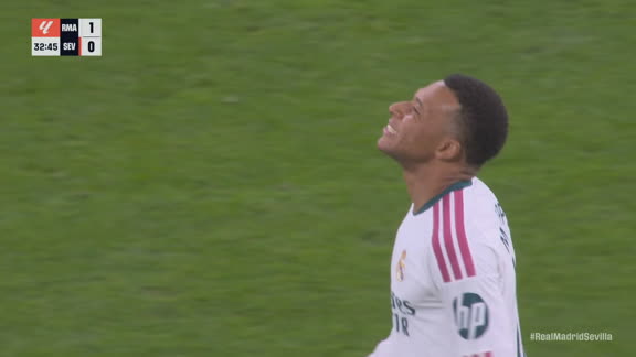 La geometría rebelde de Mbappé y el pie redentor de Vlachodimos
