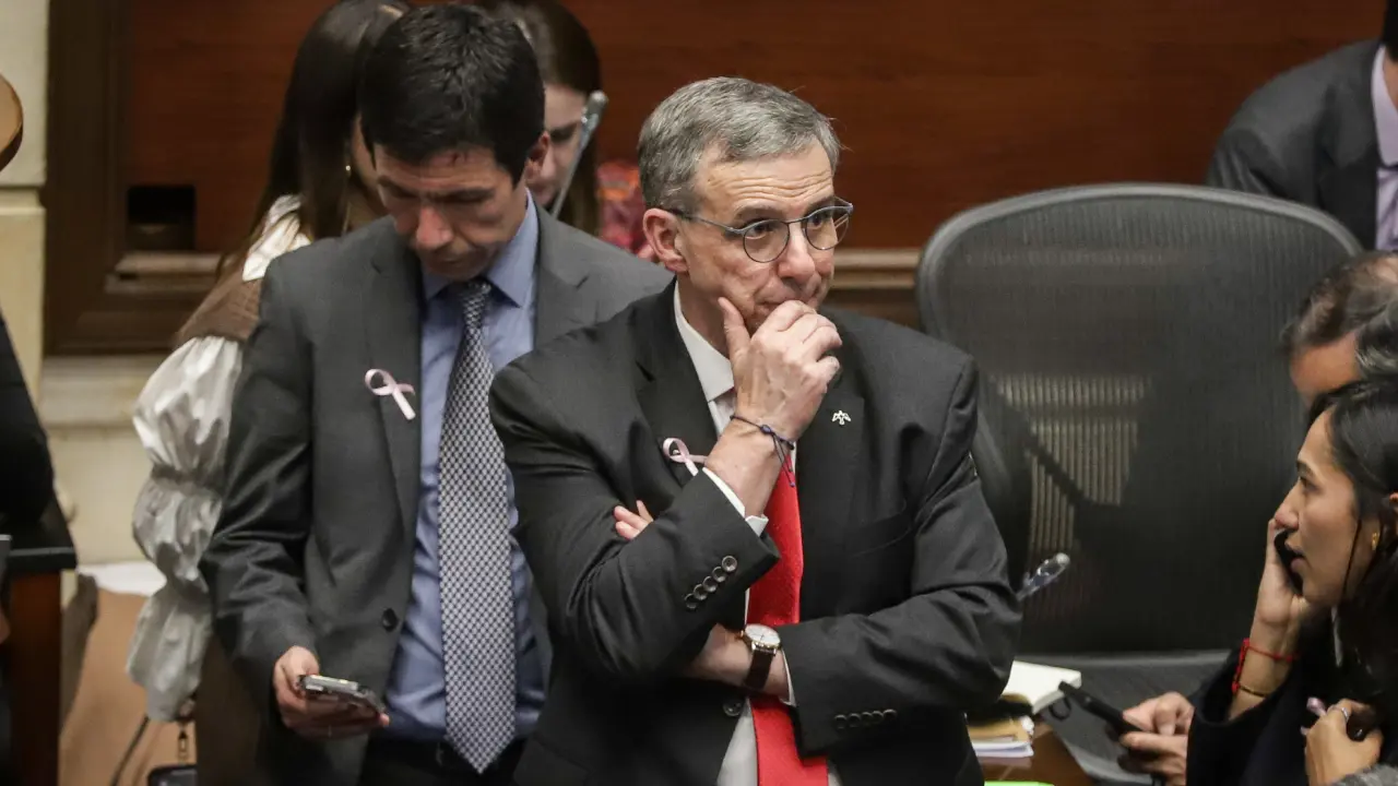 El naufragio técnico de los 634 billones: un error de trámite pone en jaque el presupuesto de 2027