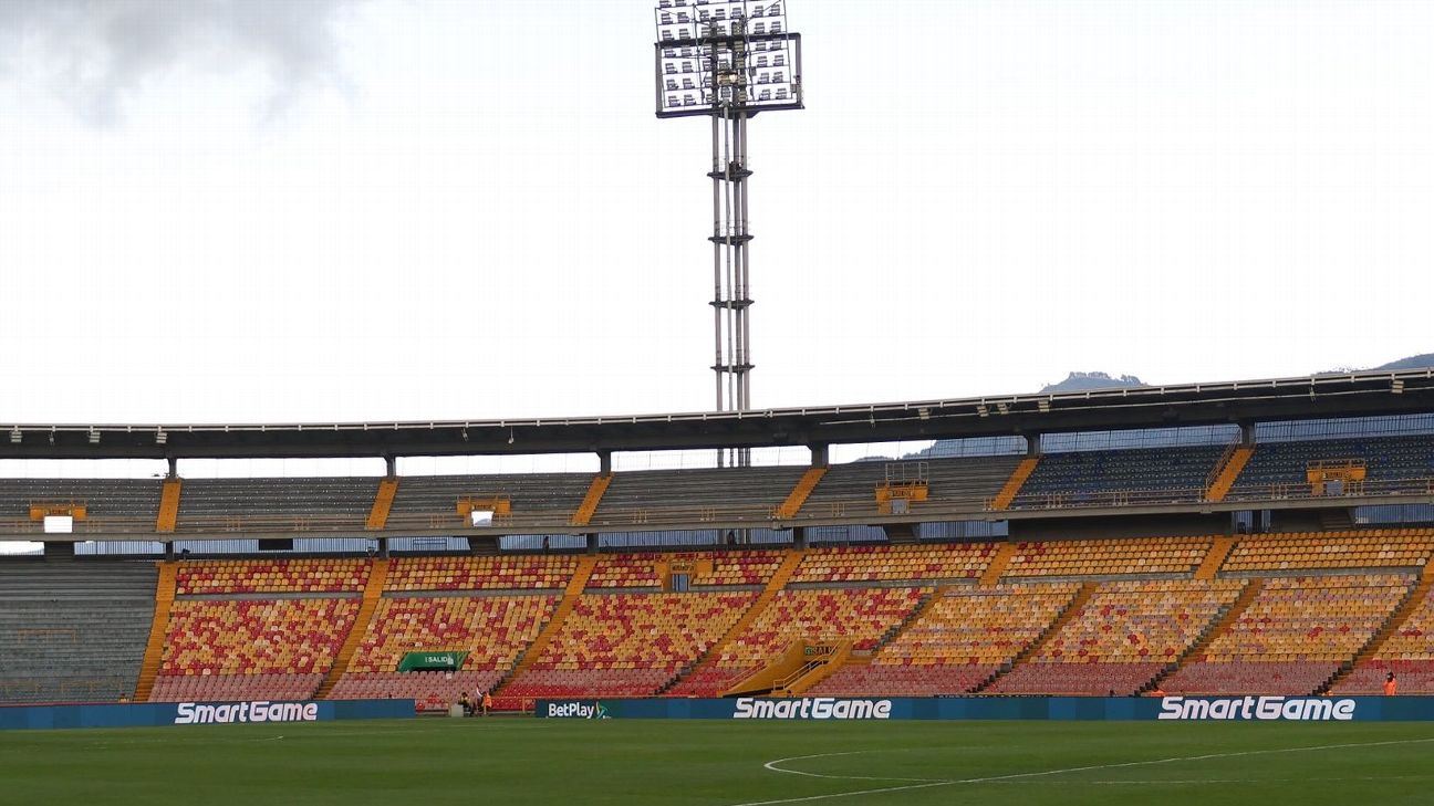 Sencia ofrece disculpas a hinchas y reitera que el fútbol es prioridad