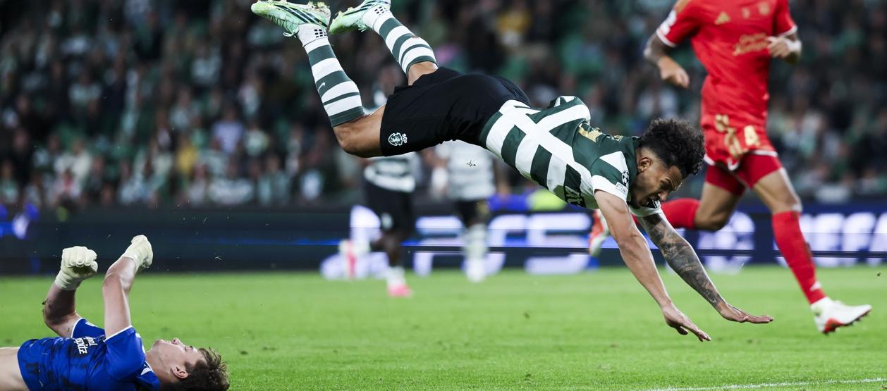 Un doblete de Luis Suárez no pudo evitar la derrota en casa del Sporting