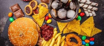 Un estudio relaciona el consumo elevado de alimentos ultraprocesados con daños cerebrales