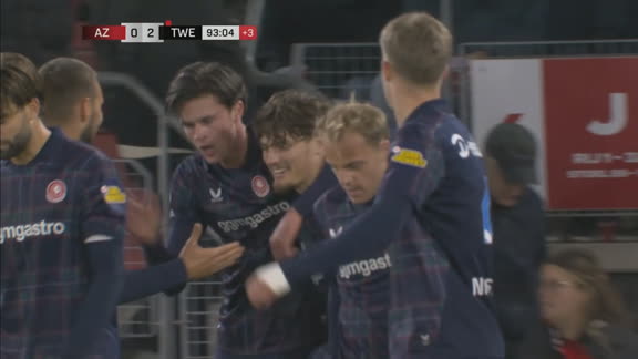 El ocaso del suspenso: Vennegoor of Hesselink sella la victoria del Twente con jerarquía